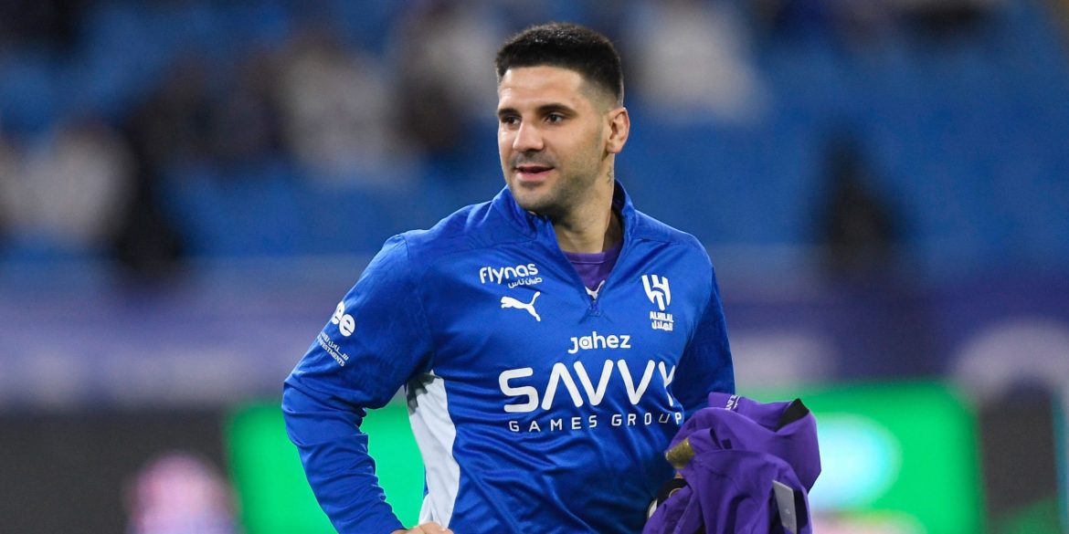 Man Utd considering £400k-p/w striker with stunning 68 goals in 79 games