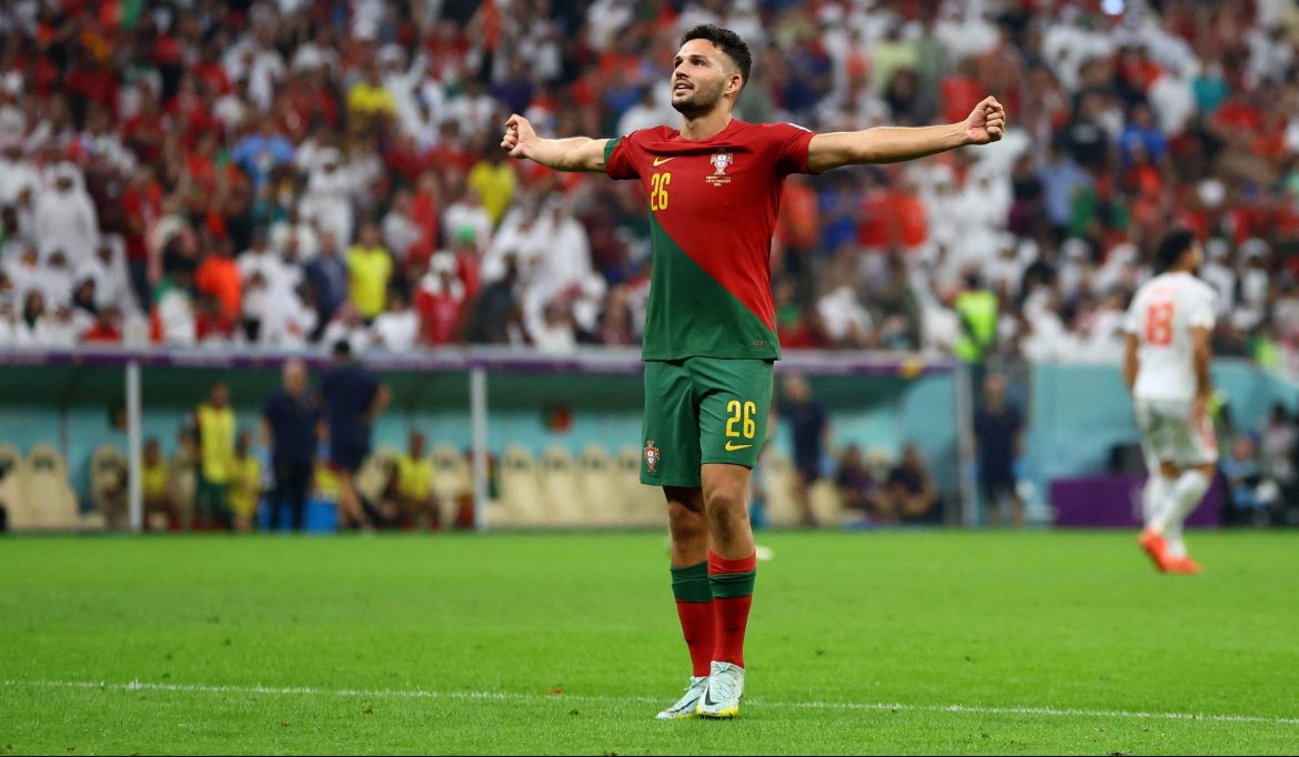 Leeds must revive Goncalo Ramos interest