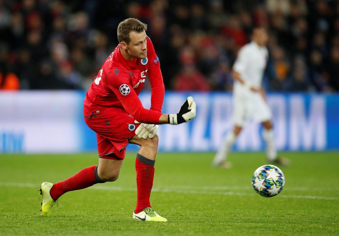 Liverpool fans react to Simon Mignolet news